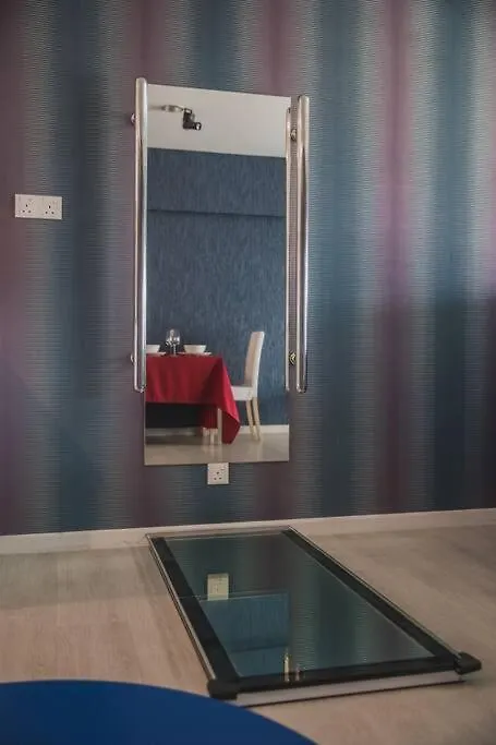 Mercu Summer Suite - Love Romance, Blue Love Fun 蓝情趣民宿 Kuala Lumpur Apartment