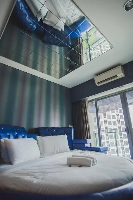 Mercu Summer Suite - Love Romance, Blue Love Fun 蓝情趣民宿 Kuala Lumpur Malaysia